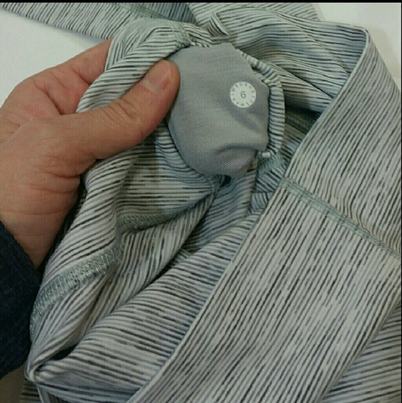 Lululemon HR leggings - Picture 5 of 5